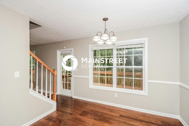 Foto del edificio - 3 Bedroom Pet-Friendly Home in Carrollton, GA with Main Street Renewal