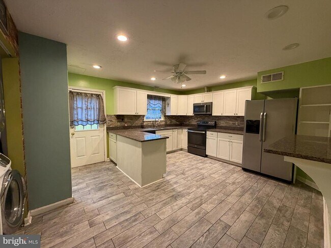 Foto del edificio - 204 Brunswick Rd