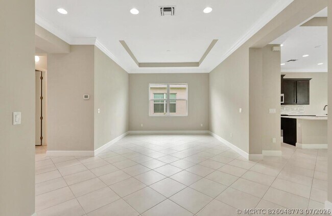 Building Photo - 15684 Goldfinch Cir