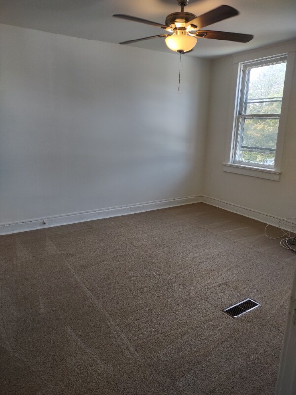 Building Photo - 744 Arnold Ave