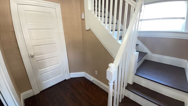 Foto del edificio - 112 Heaton Ave