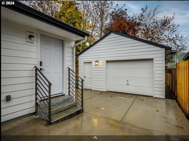 backdoor to garage - 3805 E 11th St