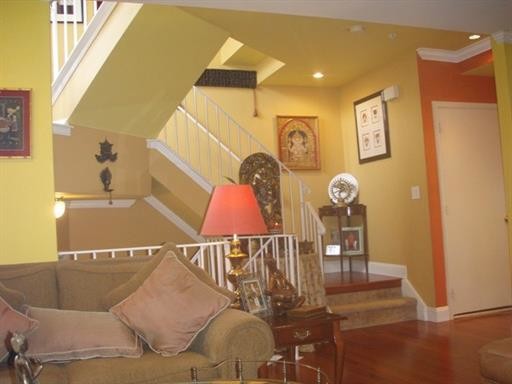 Foto del edificio - 726 Harbortown Blvd