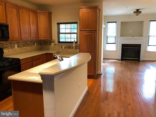 Building Photo - 8494 Pamela Way