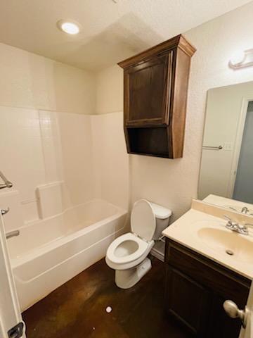 Foto del edificio - 102 1/2 Surrey Ln 300 B