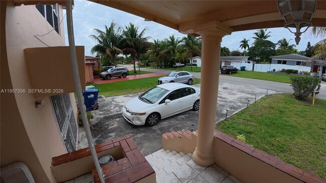 Foto del edificio - 14931 NE 7th Ct