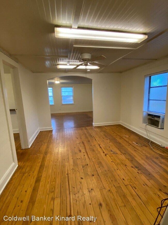 Foto del edificio - 3 br, 1 bath House - 3005 Bates Pike SE