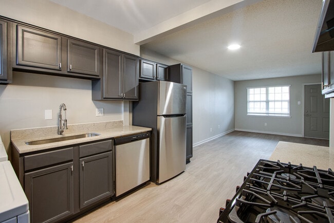 Cocina 2bd/1ba - The Shift Residences- East Memphis