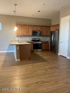 Foto del edificio - 5649 N Teaberry Ln