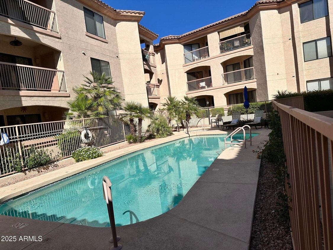 Primary Photo - 16631 E El Lago Blvd