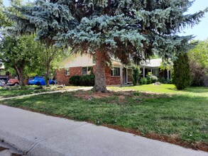 Building Photo - 8150-8152 Ames Way