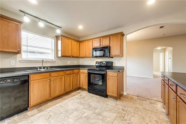 Building Photo - 5229 Archer Dr