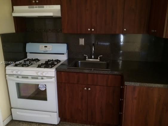 Foto del edificio - 1120 NW 24th Ct