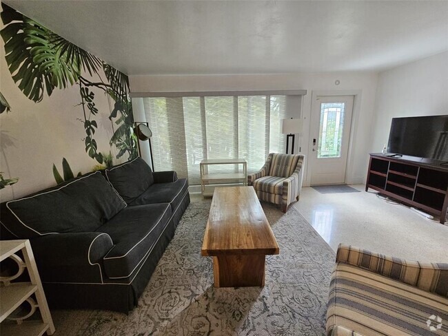 Building Photo - 4512 Seagrape Dr