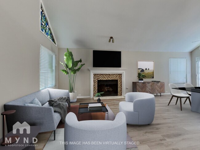 Foto del edificio - 8614 Pines Pl Dr