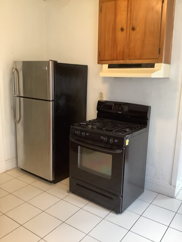 Primary Photo - 78 Mansfield St
