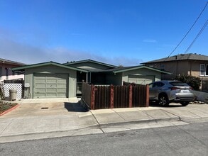 Building Photo - 510 Laine St