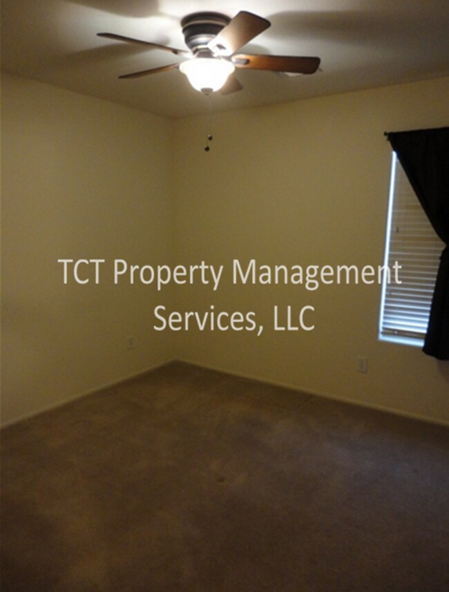 Foto del edificio - 3 bed/ 2 bath in Sarah Ann Ranch!