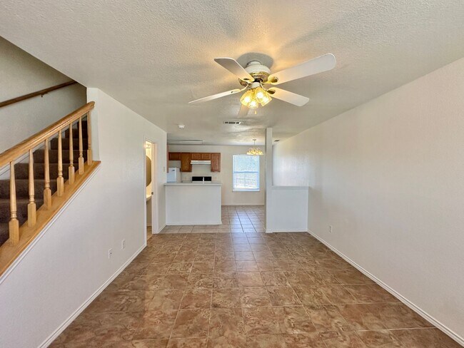 Building Photo - 2310 Wildewood Dr