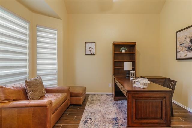 Foto del edificio - 3187 Blue Oak Dr