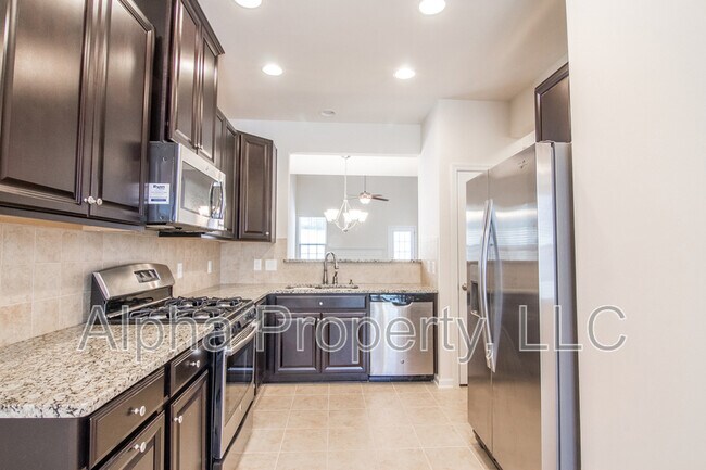 Foto del edificio - 24 Fairchild Way