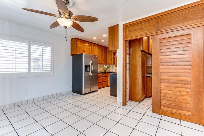 Building Photo - 15332 Castana Ave