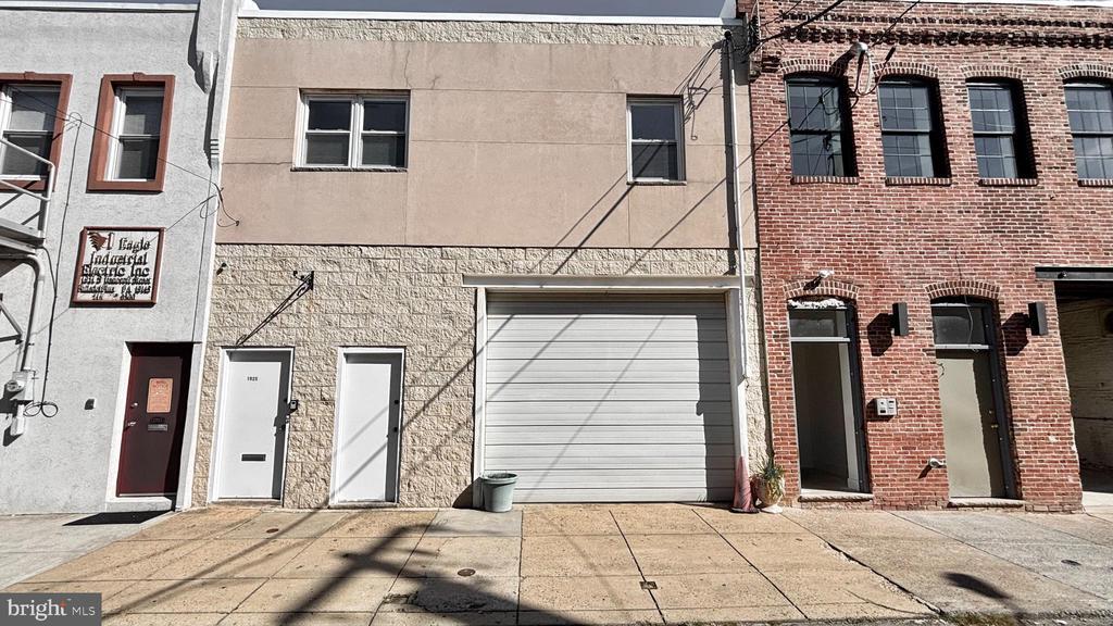 Foto principal - 1925 S Bancroft St