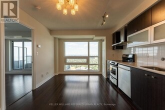 Building Photo - 2015-2015 Sheppard Ave E