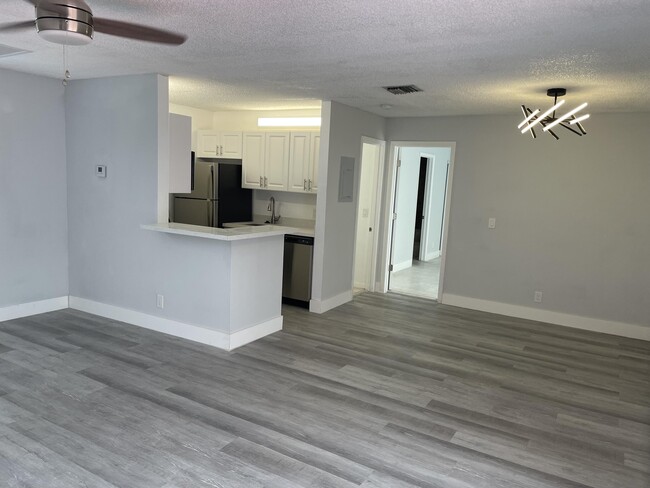 Building Photo - 35 Crossings Cir