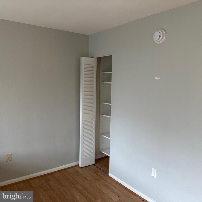 Foto del edificio - 922 24th St NW