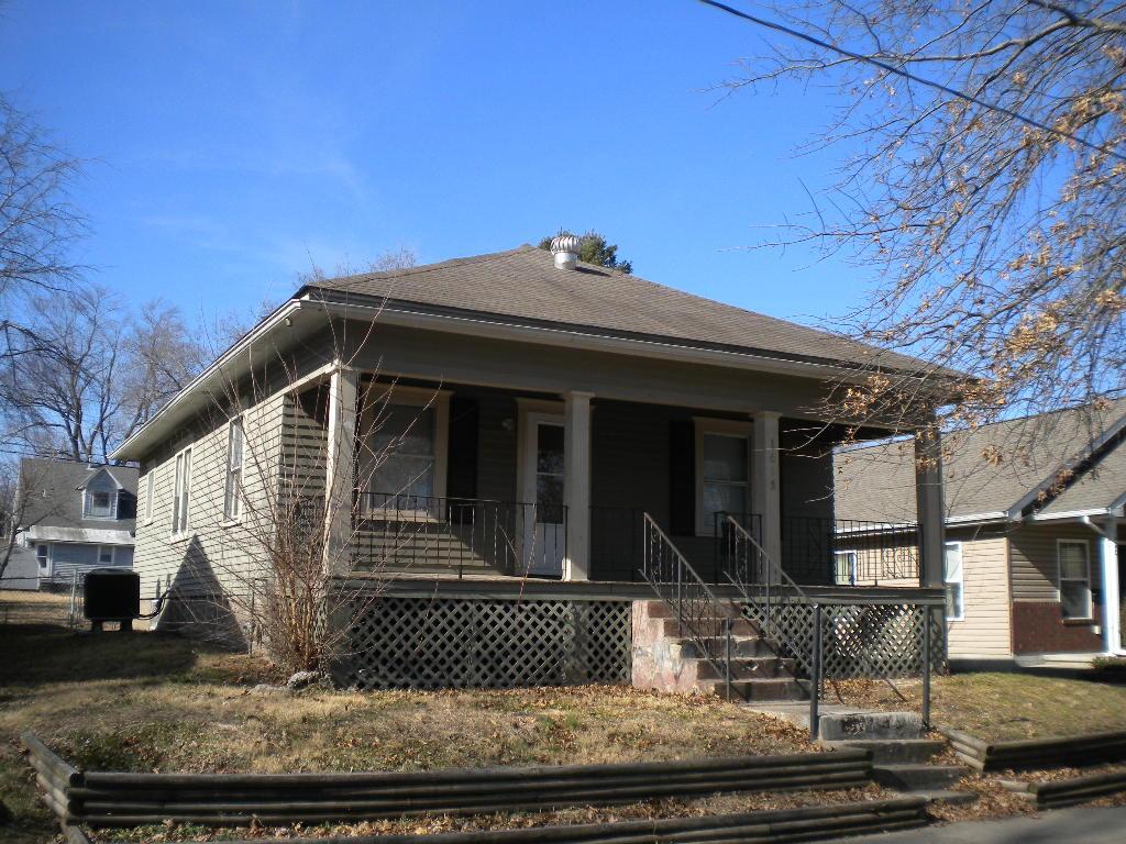Primary Photo - 1422 South Sneed