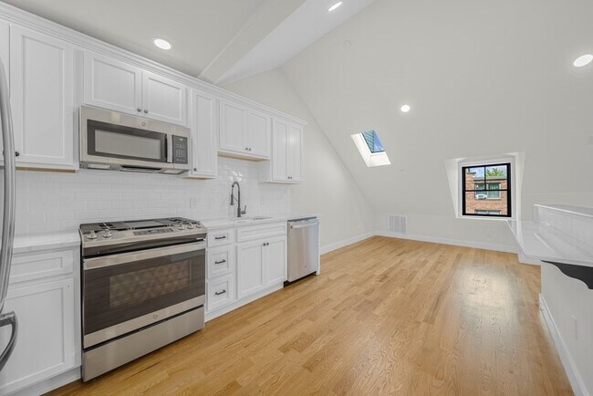 Building Photo - 80 Bunker Hill St