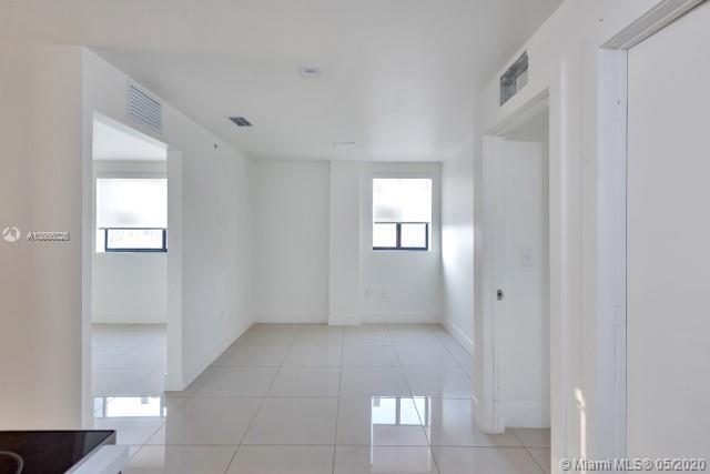 Foto del edificio - 829 SW 18th Ave