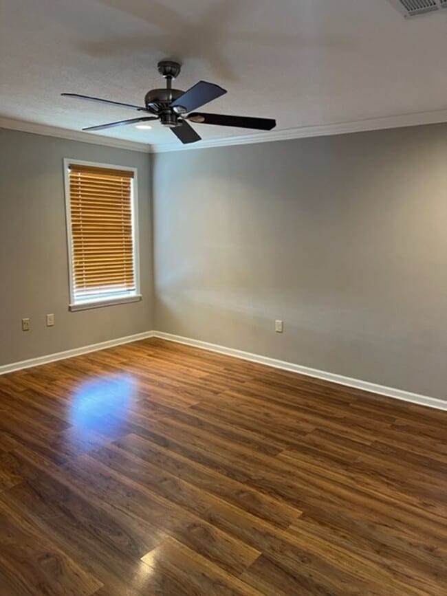 Building Photo - 1901-1902 Ethel St