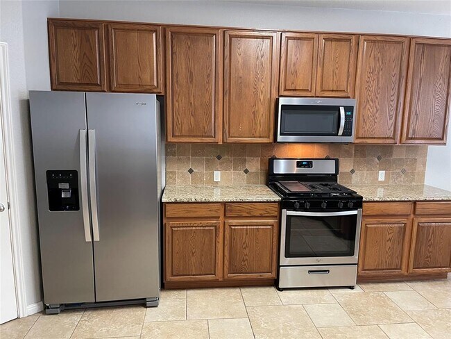 Building Photo - 1827 Paradise Ridge Dr