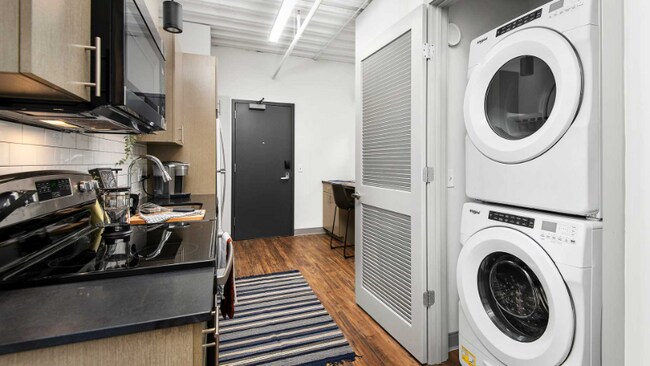 Foto del edificio - 3925 N Sheridan Rd