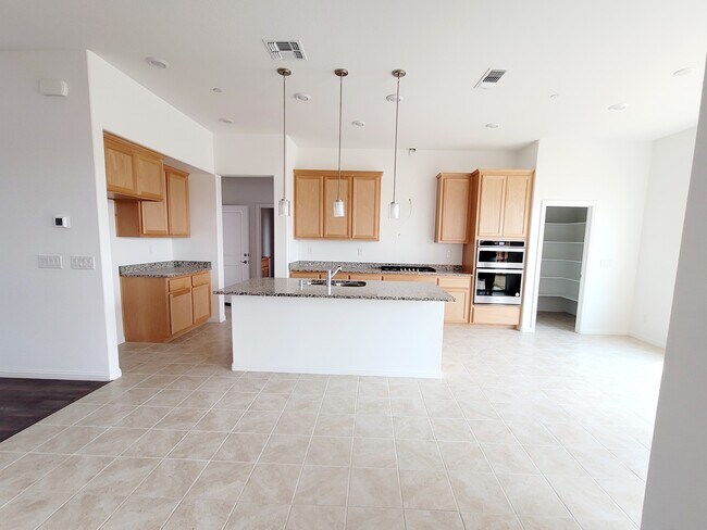 Building Photo - 1546 Andromeda Way