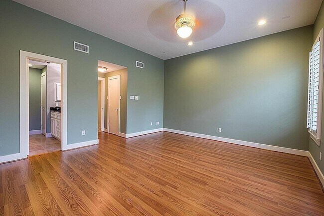 Foto del edificio - 834 Nicholson St