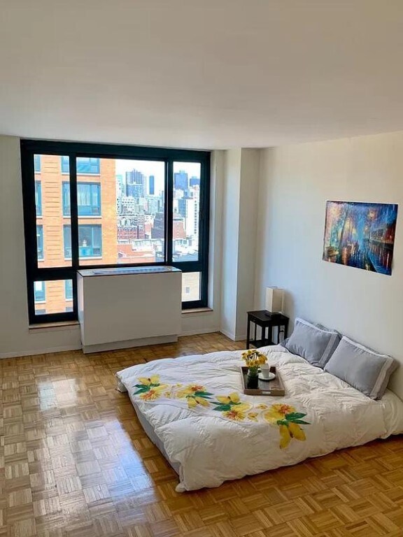 Foto del edificio - 101 E 15th St