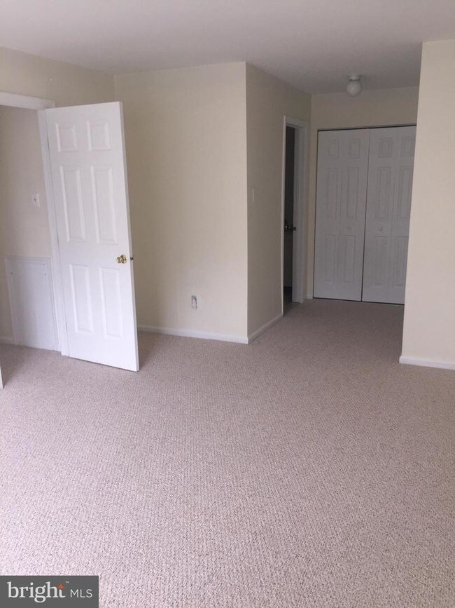 Foto del edificio - 1794 Bayley Ln