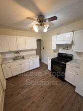 Building Photo - 532 Alder St