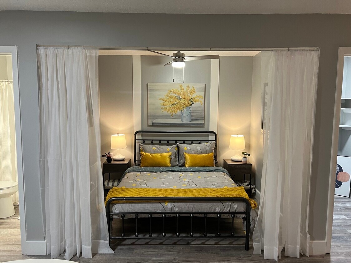 Cambridge Court 8050 Lenox Ln SW Huntsville AL Apartments for Rent