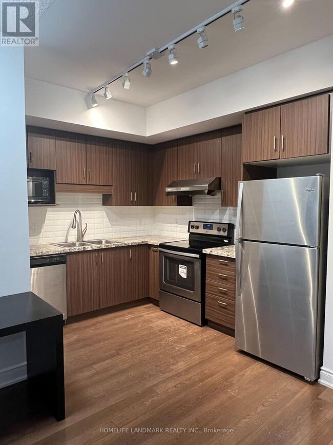 Building Photo - 38 Cedarland Dr