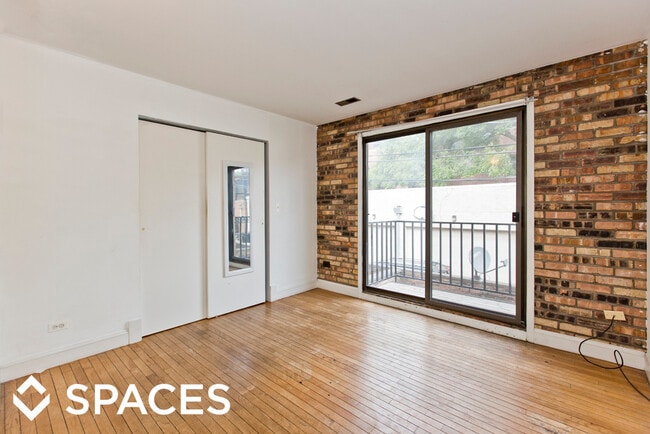 Building Photo - 1255 W Belden Ave