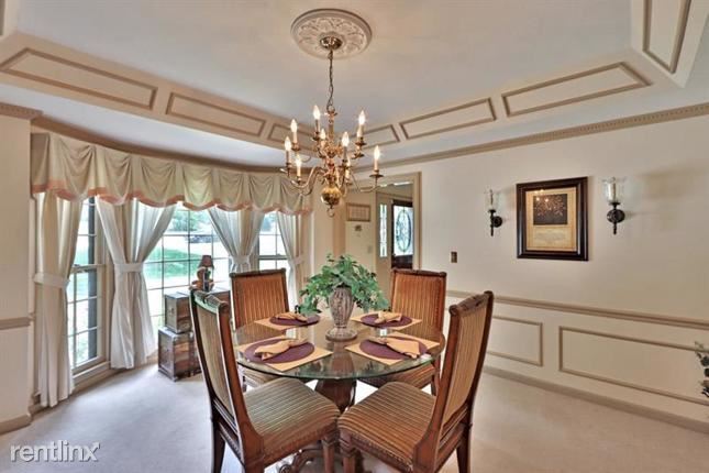 Foto del edificio - 5 br, 3 bath House - 832 Leonard Court