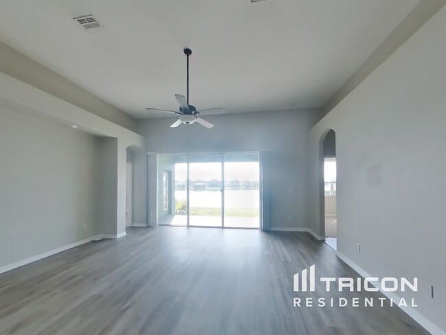 Building Photo - 31244 Bridgegate Dr