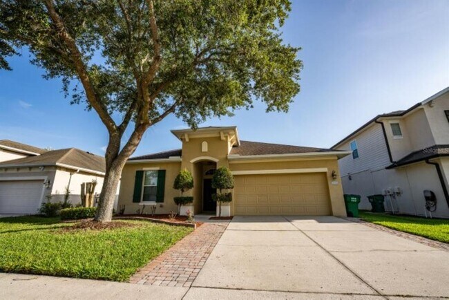 Foto del edificio - 7627 Stoney Hill Dr