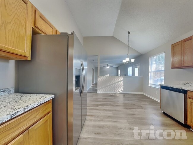 Building Photo - 816 Marcus Ln