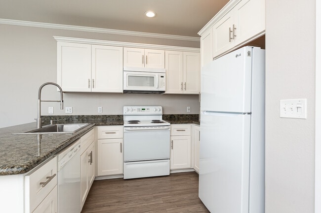 Building Photo - 1501 Front St