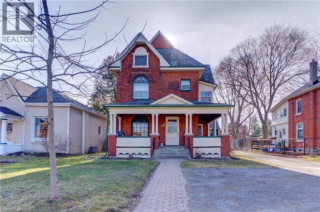 Photo du bâtiment - 111 Erie Ave